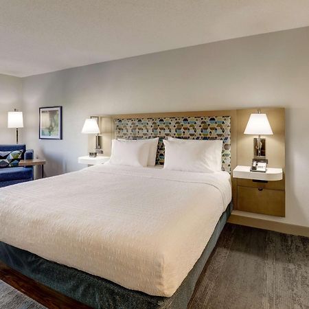 Hampton Inn Cumming Exteriör bild