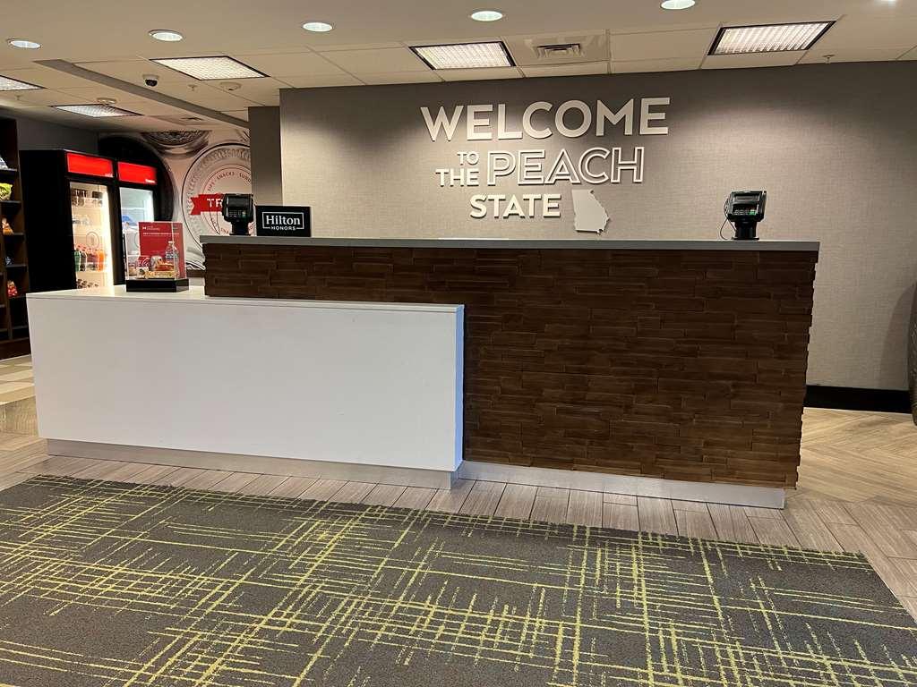 Hampton Inn Cumming Exteriör bild