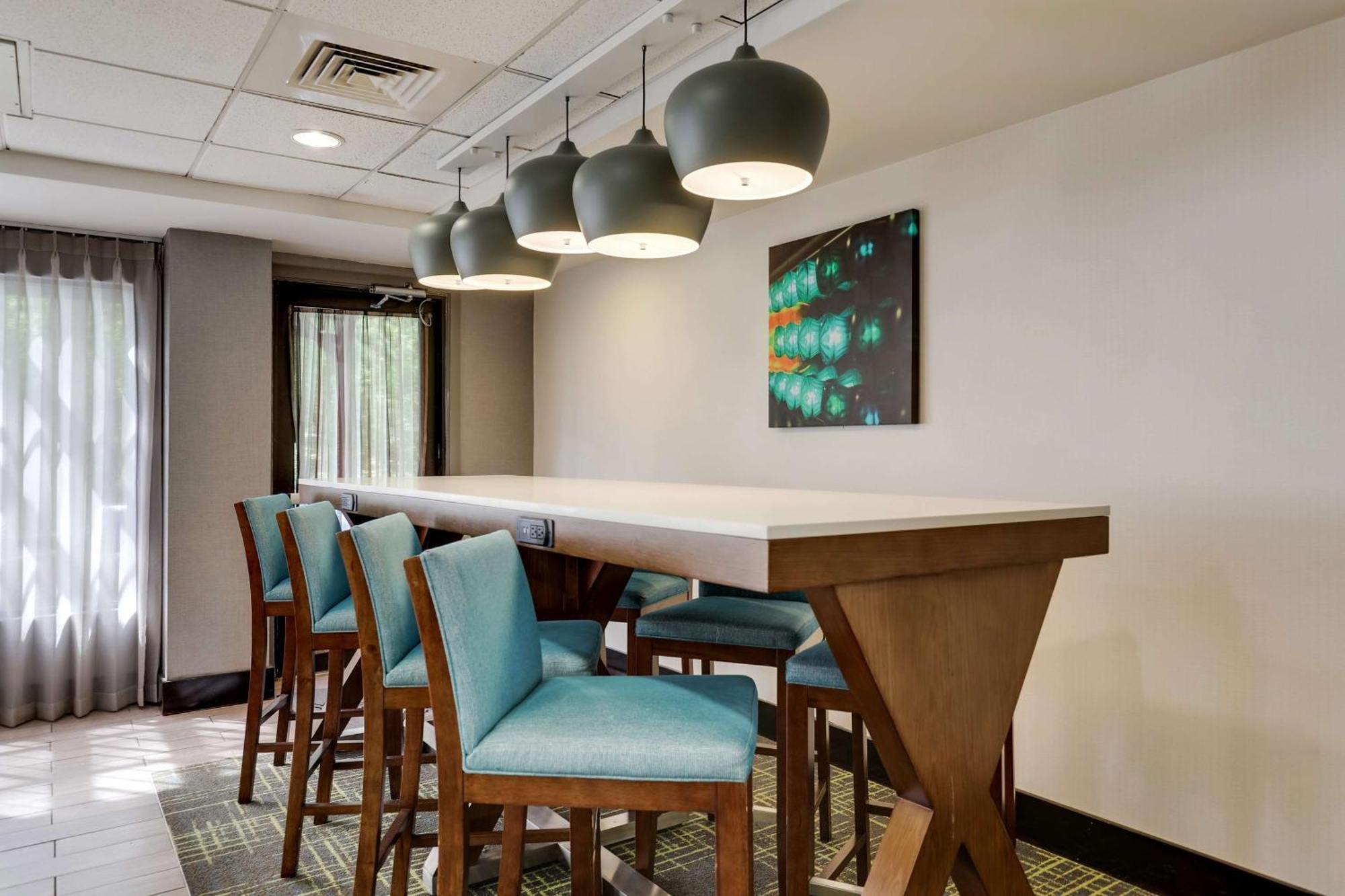 Hampton Inn Cumming Exteriör bild