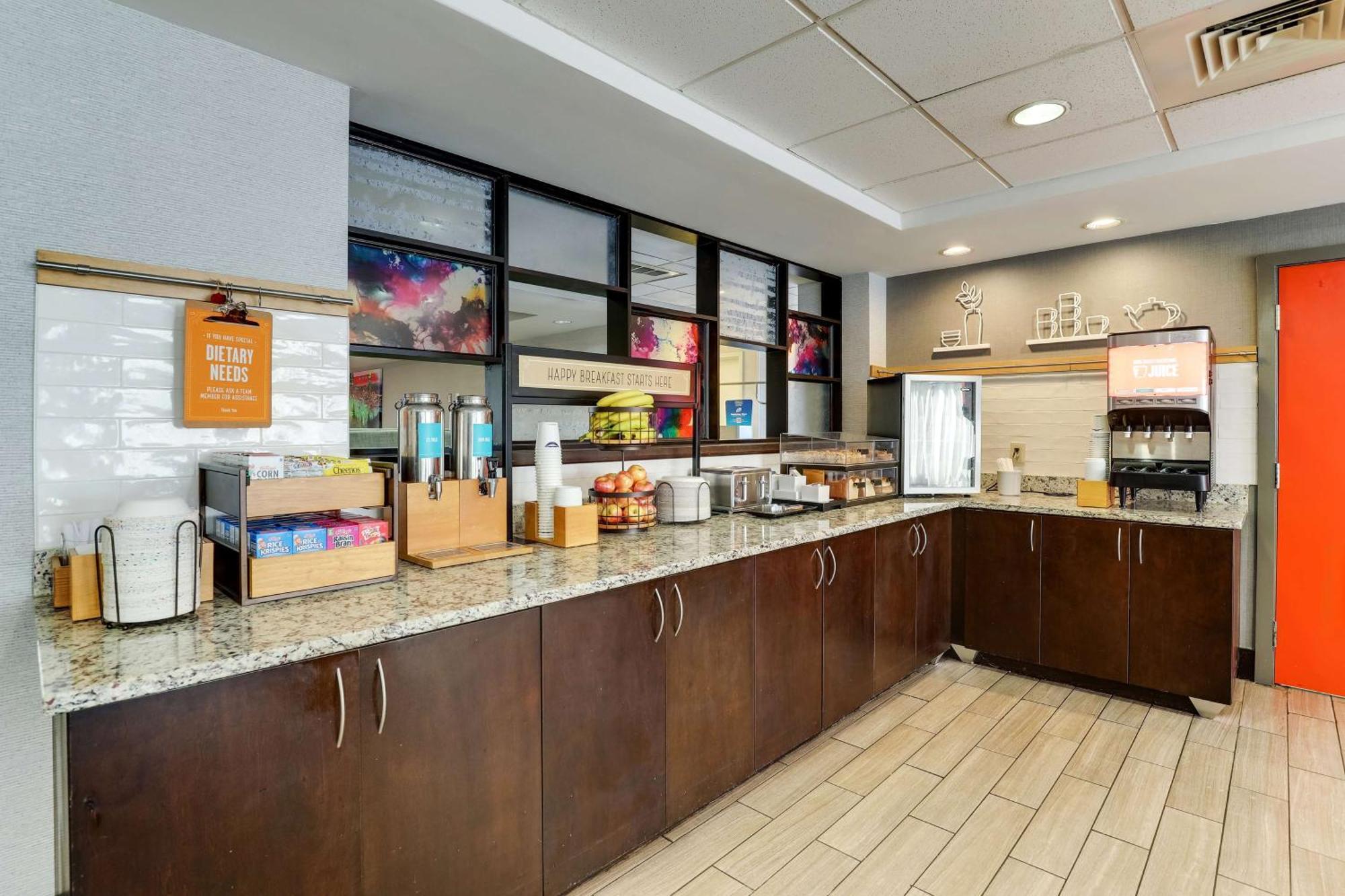 Hampton Inn Cumming Exteriör bild
