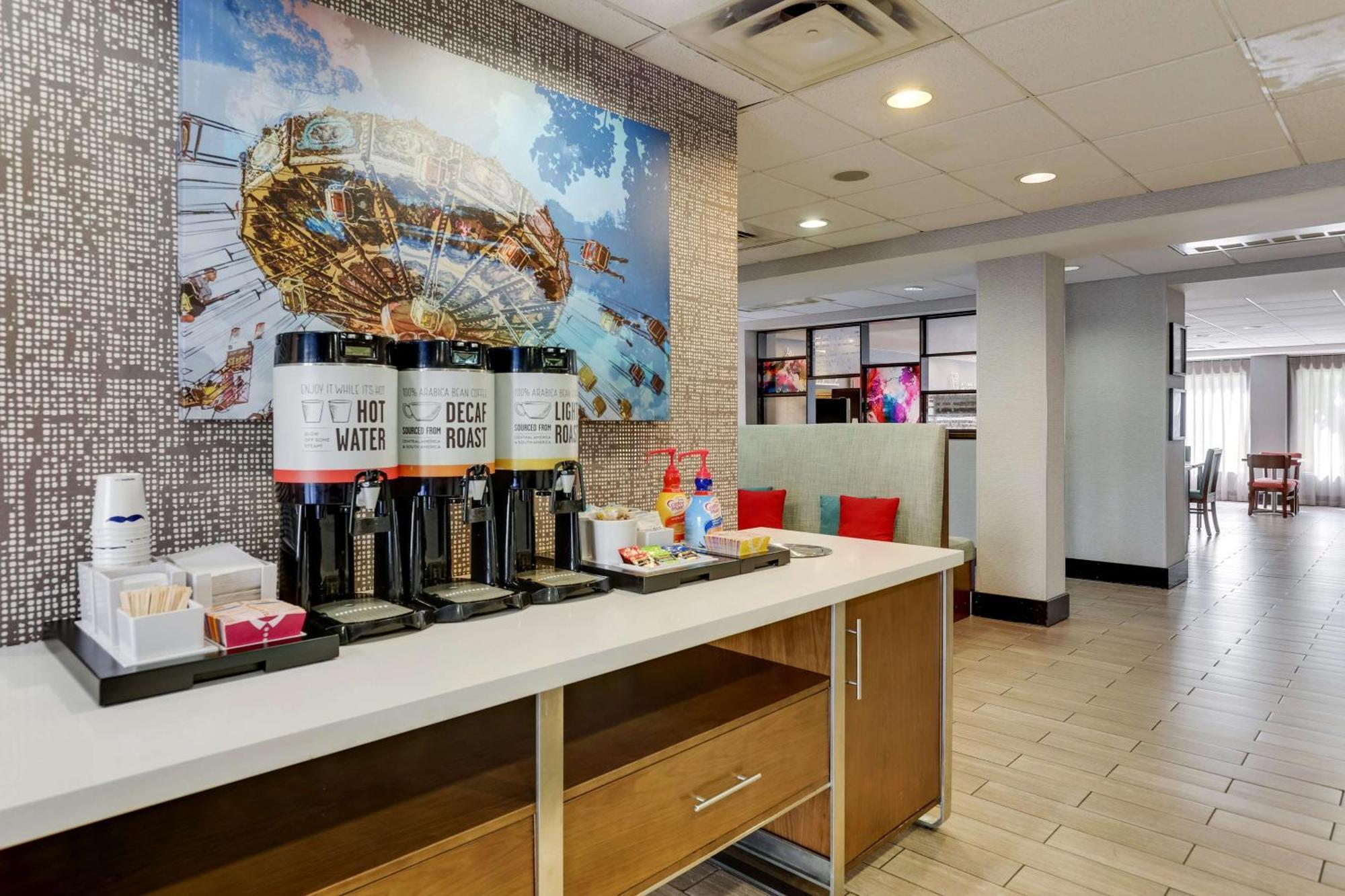 Hampton Inn Cumming Exteriör bild
