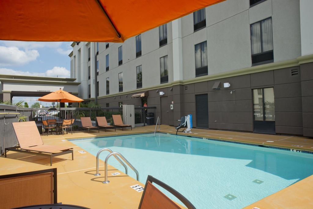 Hampton Inn Cumming Exteriör bild